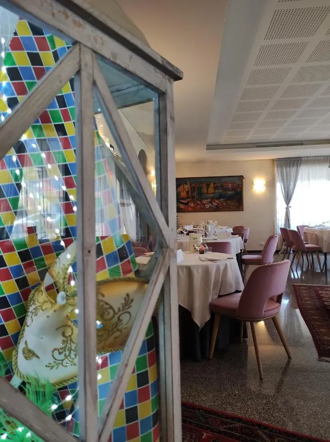Ristorante Locanda Dussin Oderzo 3*,  Italy
